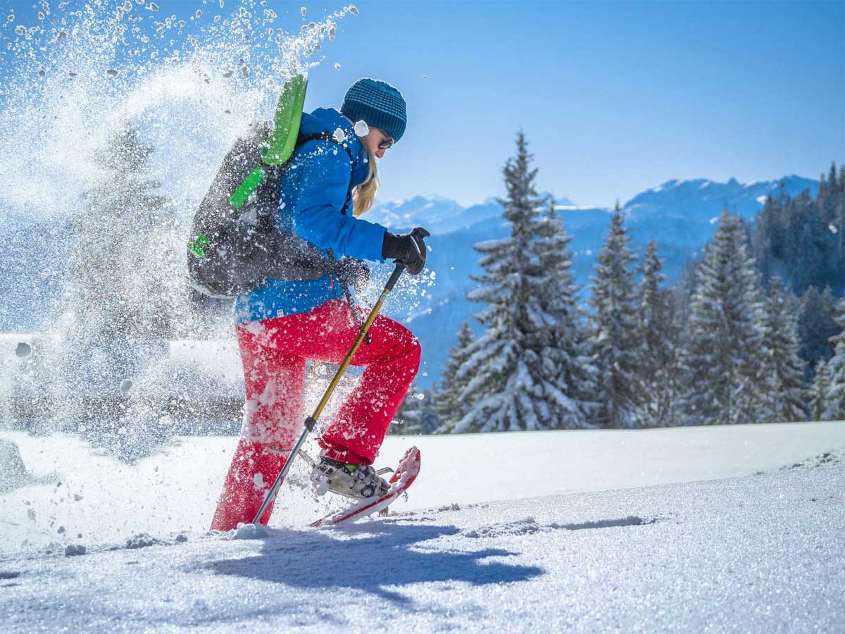 Der ÖAV hat auch für Winteraktivitäten eine umfangreiche Sammlung an Öffi-Touren. Foto: DAV/Silvan Metz